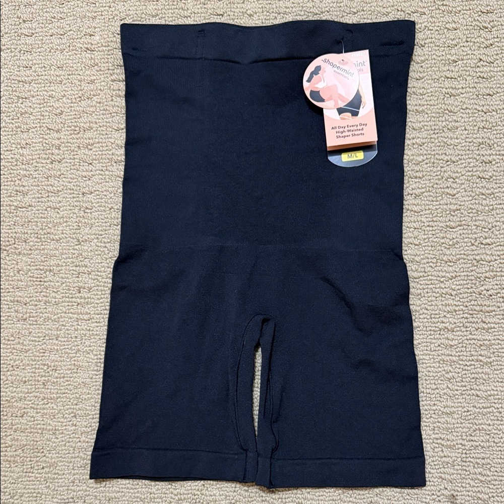 Shapermint All Day Every Day High Waisted Shapewear Shorts, Size M/L. NWT
